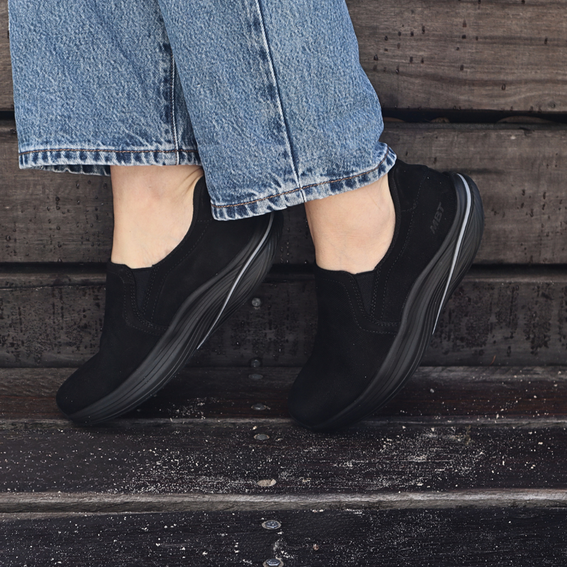 womens slip on walking shoes